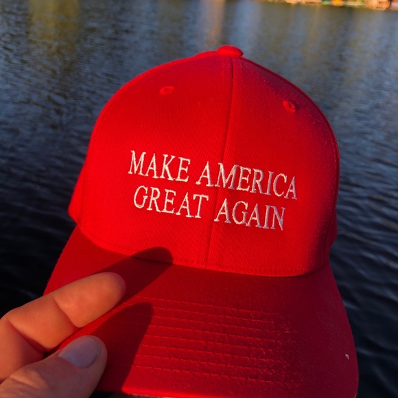 Meet your Posher, Derek - Picture 1 of 1